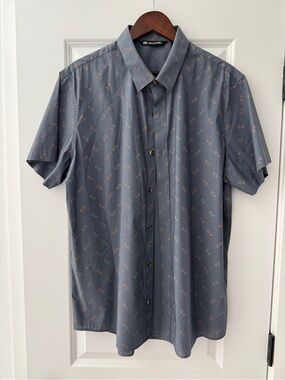 Travis Mathew Slate Blue Short Sleeve Button-Down with Tan Micro Print